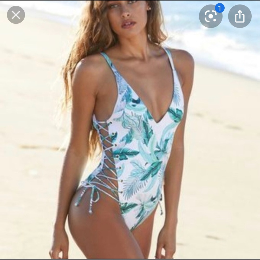 PacSun one piece swim suit